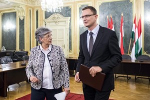 gallóné-Palkovics-MTI