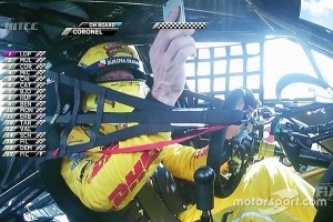 tom coronel selfie